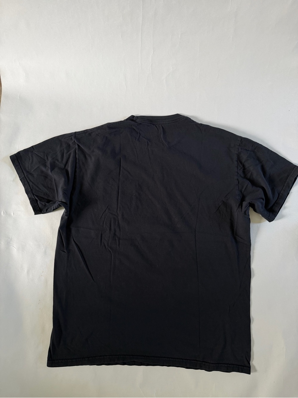 O’Neill Surf Men's Black Pocket Tee with Floral Accent - Picture 3 of 3